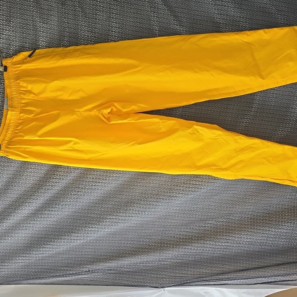 Athletic works size small " unisex"